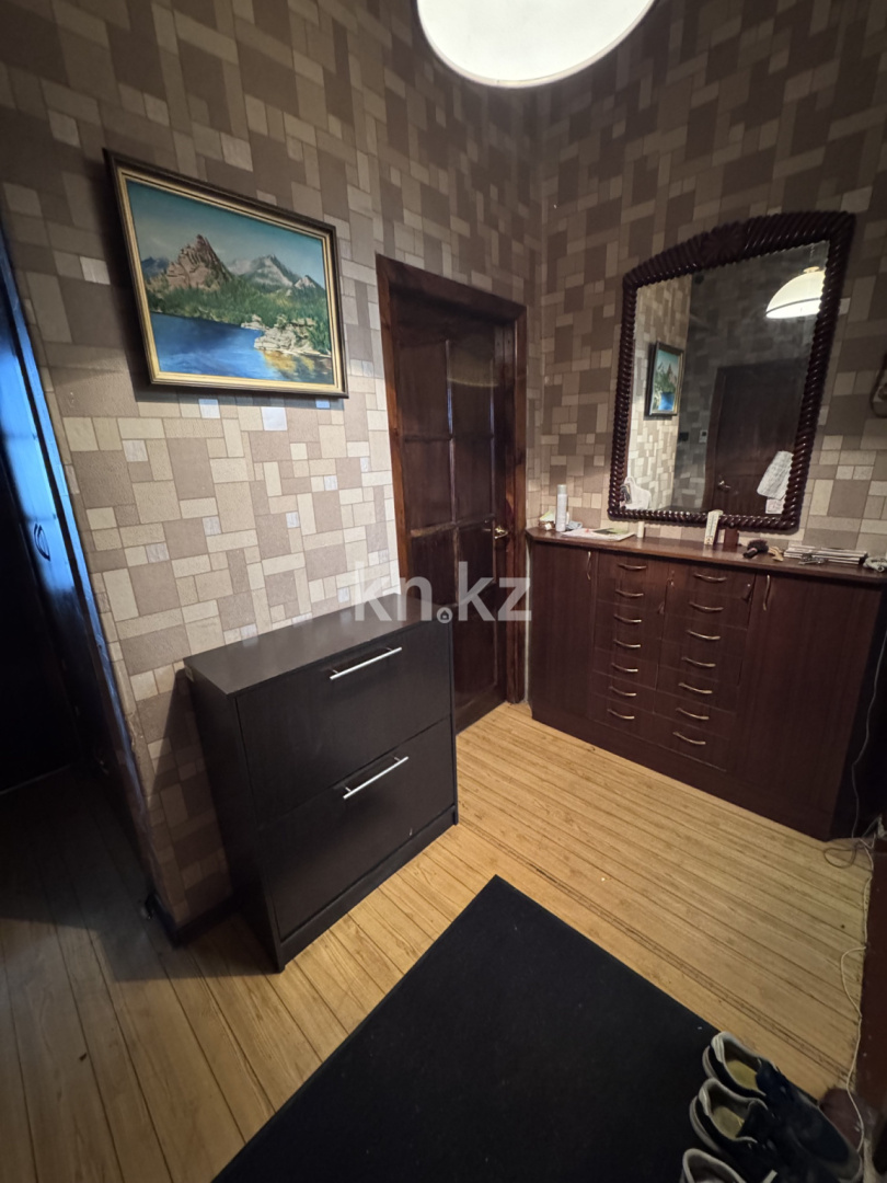 Продажа 2-комнатной квартиры, 55 м², Космическая, дом  9 в Карагандинской области - фото 11