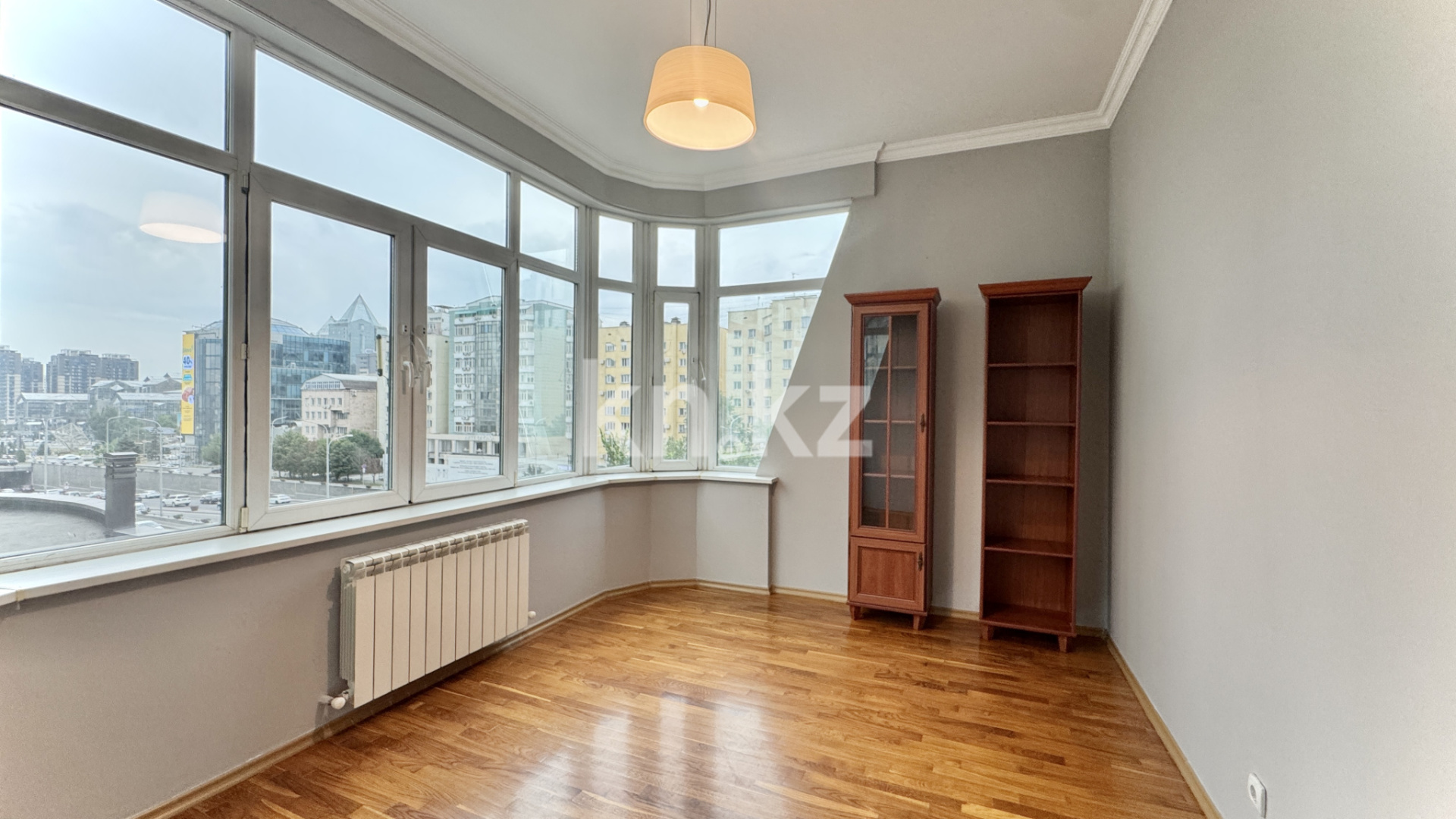 Продажа 5-комнатной квартиры, 186.4 м², мкр-н Самал-3 в Алматы - фото 7