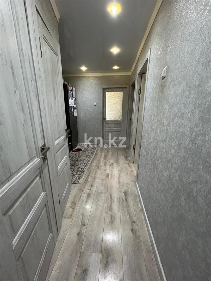 Продажа 3-комнатной квартиры, 63 м², 16 мкр. в Караганде - фото 11
