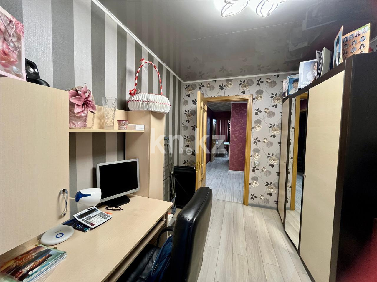 Продажа 3-комнатной квартиры, 62 м², мкр-н 19 в Караганде - фото 10