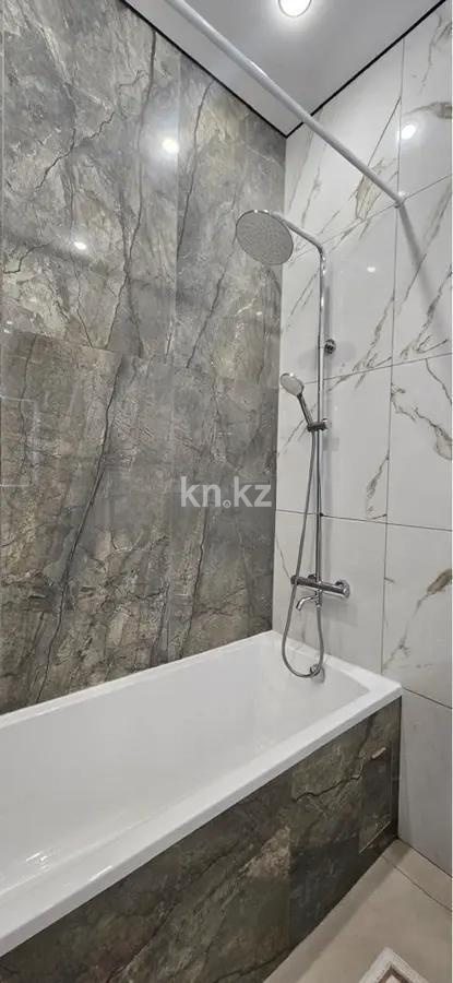 Продажа 2-комнатной квартиры, 63 м², ул. Токпанова, дом  8/6 в Астане - фото 4