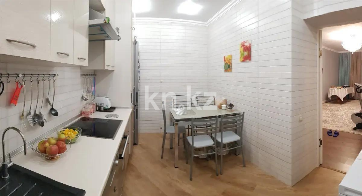 Продажа 4-комнатной квартиры, 130 м², ул. Жуалы, дом  5 в Алматы - фото 4