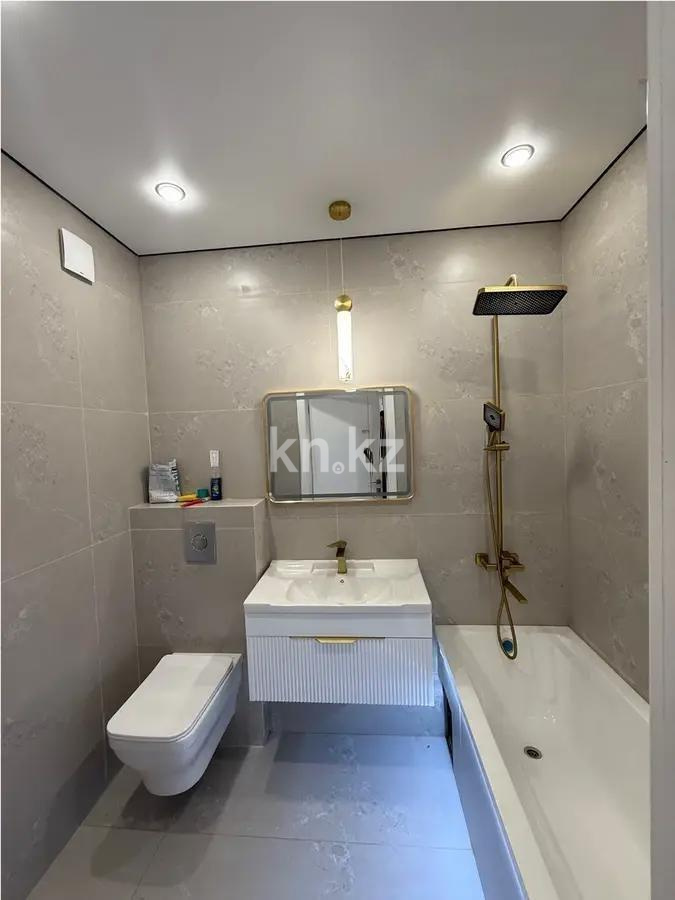 Продажа 2-комнатной квартиры, 47 м², ул. Туркестан, дом  115 в Алматы - фото 3