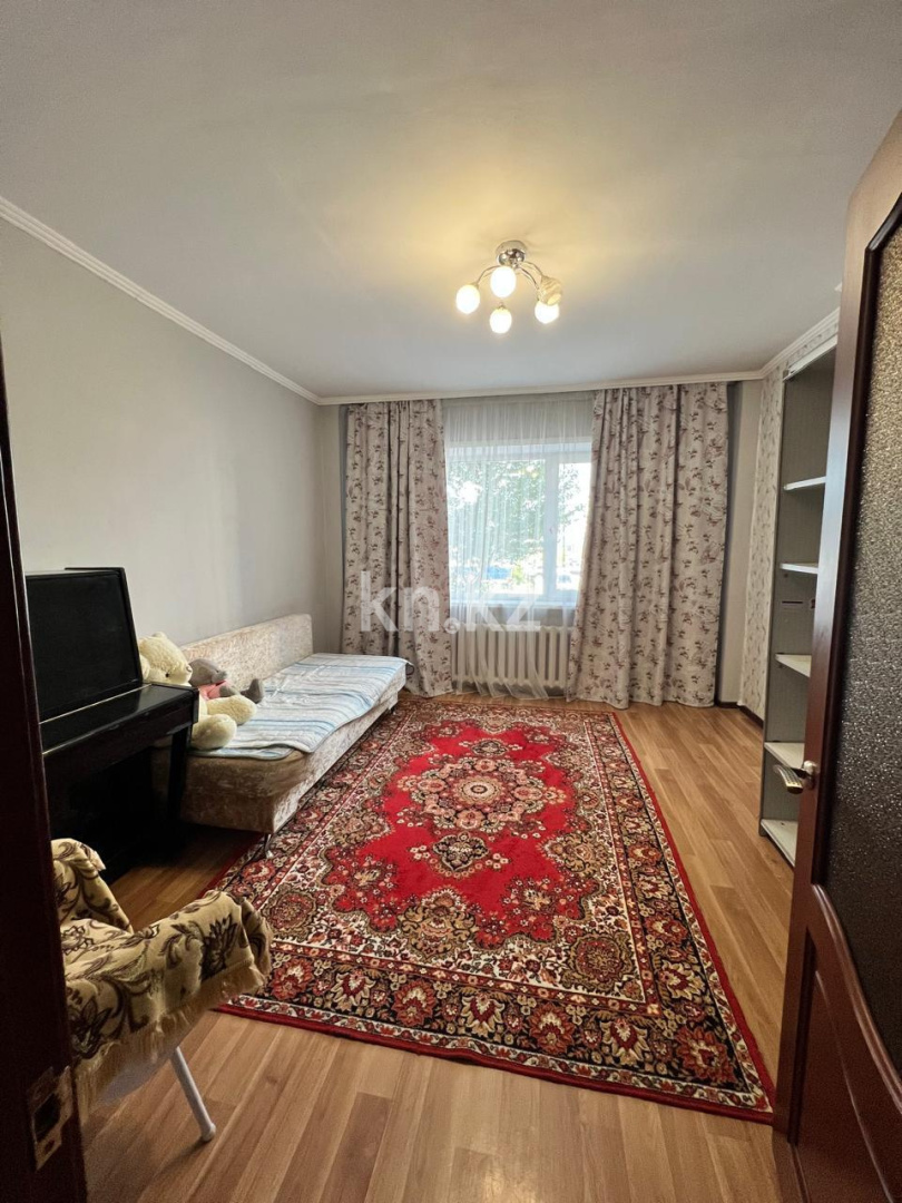 Продажа 3-комнатной квартиры, 86 м², пр. Шахтеров, дом  74 в Караганде - фото 2