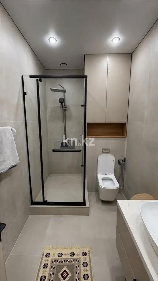 Продажа 2-комнатной квартиры, 67.7 м² в Алматы - фото 3