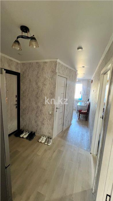 Продажа 3-комнатной квартиры, 62 м², мкр-н 23, дом  14 в Караганде - фото 5