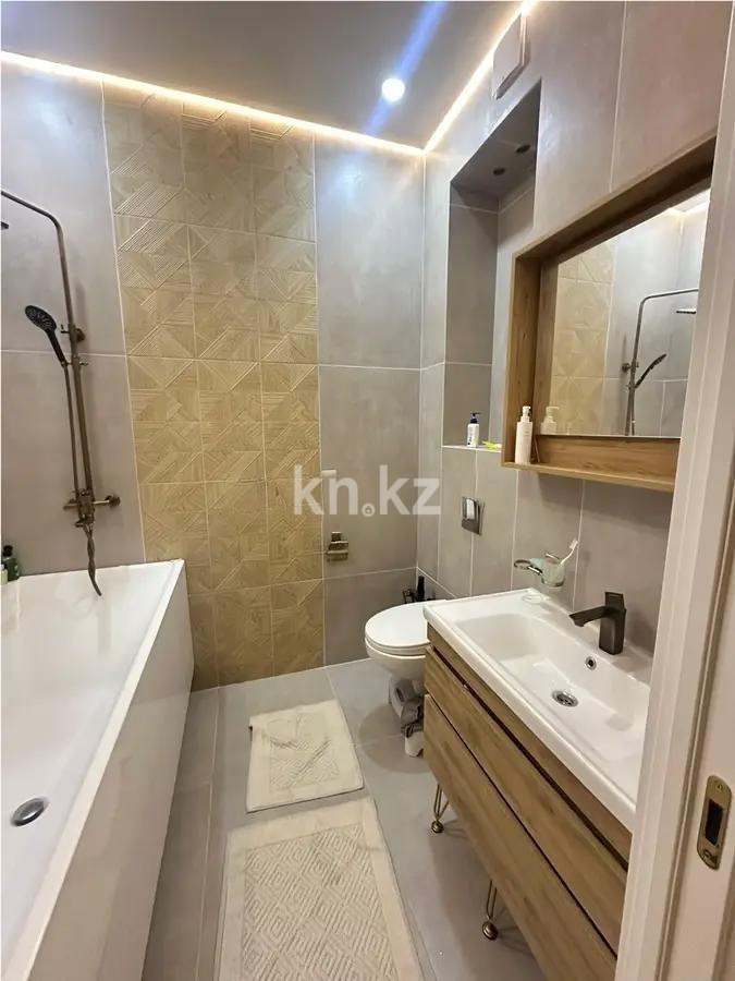 Продажа 2-комнатной квартиры, 82 м² в Алматы - фото 4