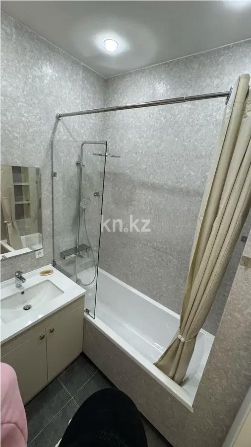 Продажа 2-комнатной квартиры, 56 м², пр. Кабанбай батыра, дом  56 в Астане - фото 3