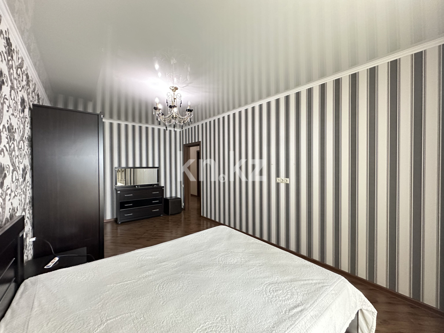 Аренда 3-комнатной квартиры, 117 м², пр. Шахтеров, дом  60 в Караганде - фото 16