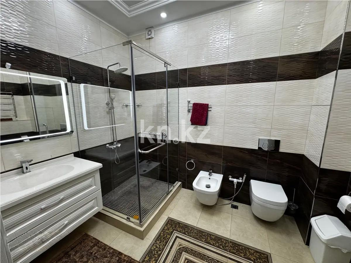 Продажа 5-комнатной квартиры, 196 м², ул. Ботаническая, дом  12/12 в Караганде - фото 6