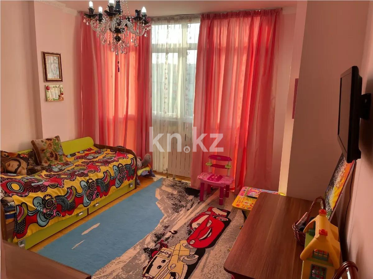 Продажа 4-комнатной квартиры, 131 м², мкр-н Жетысу-4, дом  13 в Алматы - фото 4