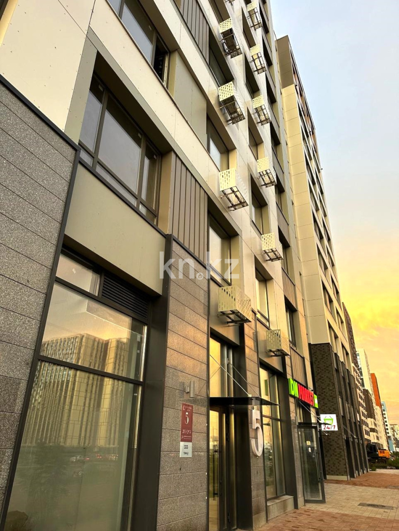 Продажа 3-комнатной квартиры, 66 м², ул. Толе би, дом  27 - пр. Улы Дала в Астане - фото 31