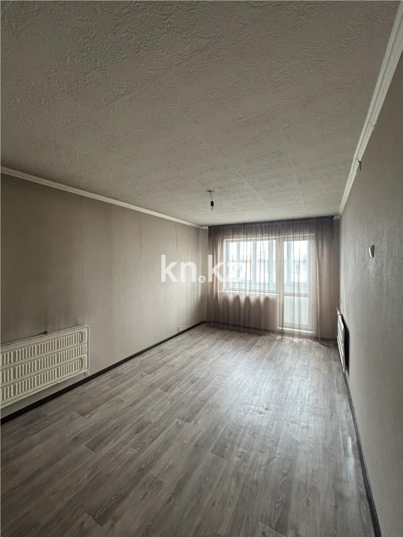 Продажа 4-комнатной квартиры, 76 м², 1 кв-л в Караганде