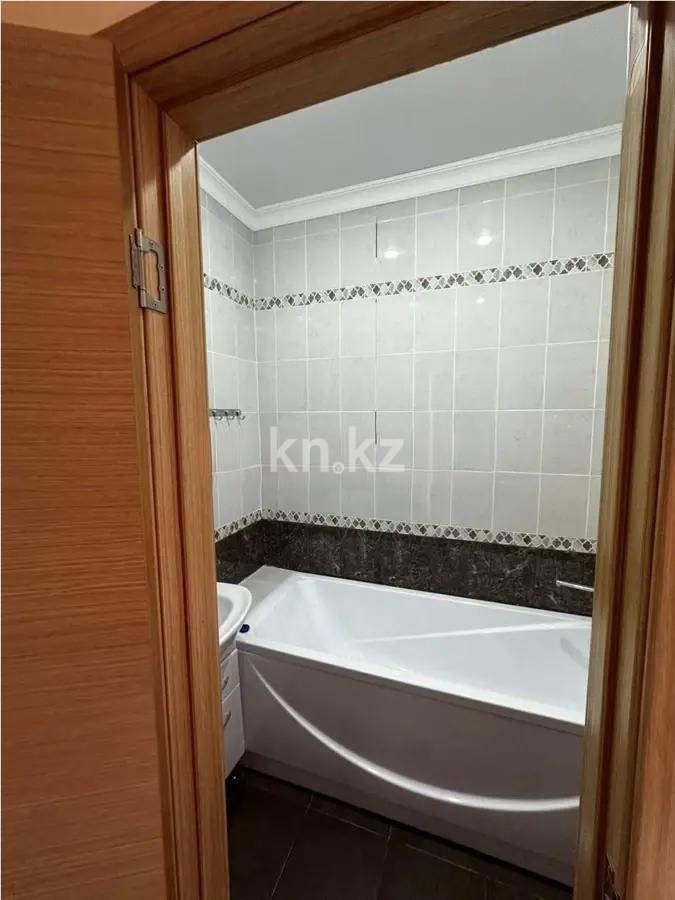 Продажа 2-комнатной квартиры, 53 м², пр. Шахтеров, дом  52Б в Караганде - фото 4