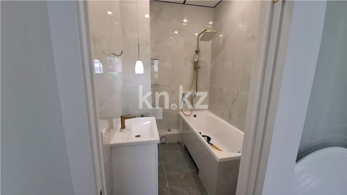 Продажа 3-комнатной квартиры, 84 м², ул. Айнакол, дом  66 в Астане - фото 5