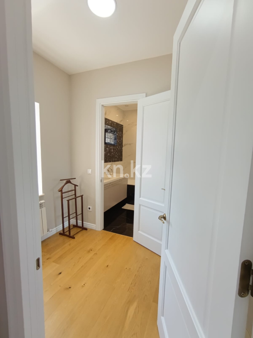 Аренда 4-комнатной квартиры, 175 м², ул. Карашаш Ана, дом  21 в Астане - фото 9