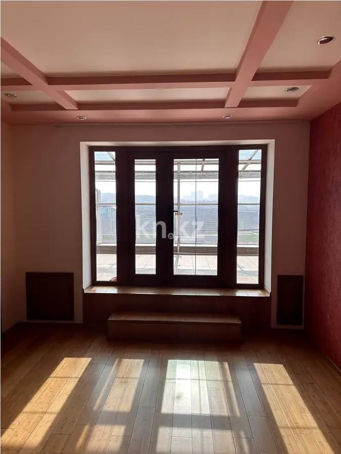 Продажа 4-комнатной квартиры, 200 м², пр. Аль-Фараби, дом  110в в Алматы