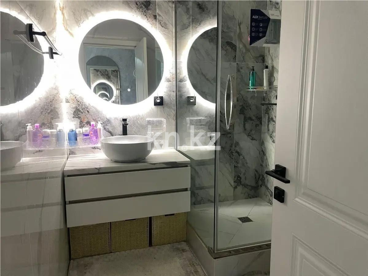 Продажа 3-комнатной квартиры, 74 м², 137 учетный квартал, дом  349 в Караганде - фото 4