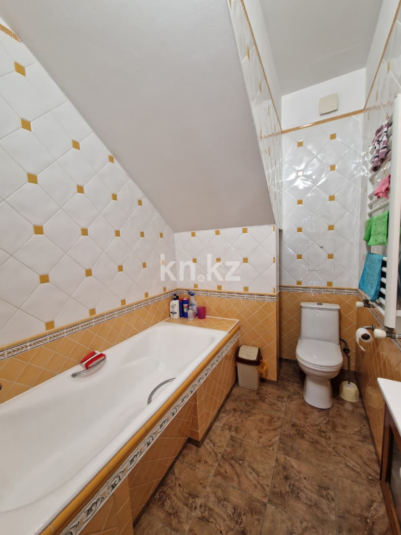 Продажа 5-комнатного дома, 140 м², ул. Кулболды в Алматы - фото 14