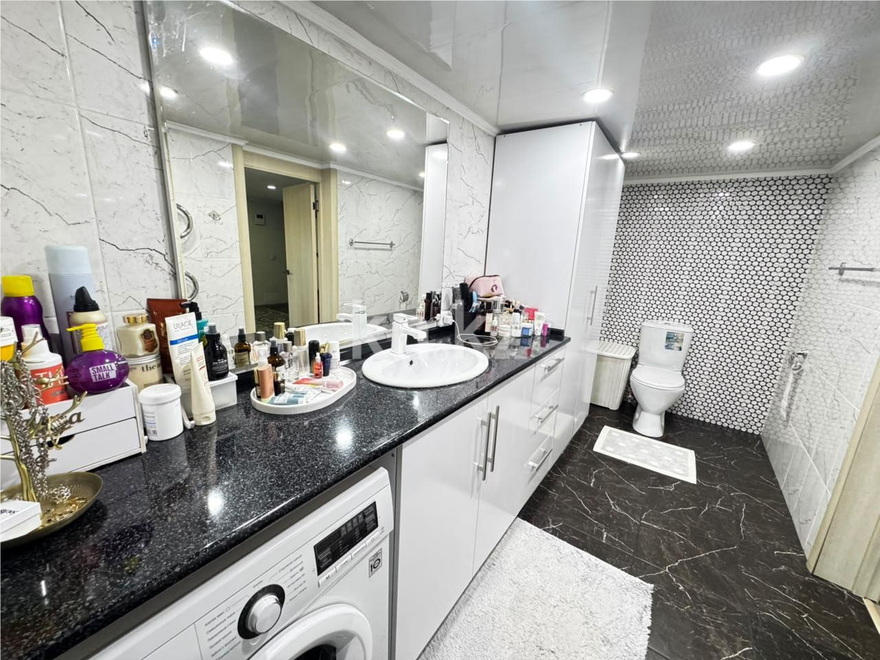 Продажа 2-комнатной квартиры, 81 м² в Караганде - фото 17