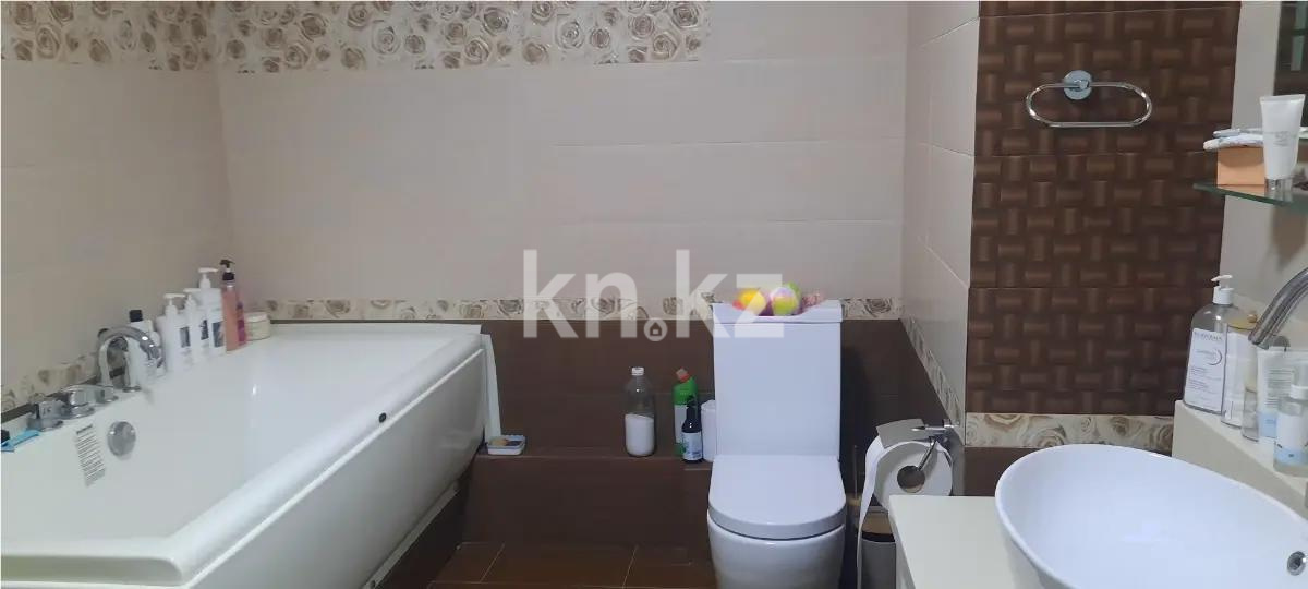 Продажа 2-комнатной квартиры, 72 м² в Алматы - фото 4