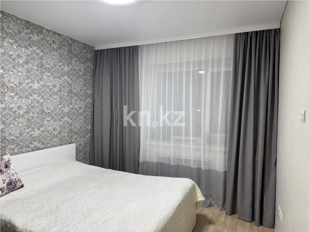 Продажа 3-комнатной квартиры, 82 м², ул. Муканова, дом  82 в Караганде - фото 2
