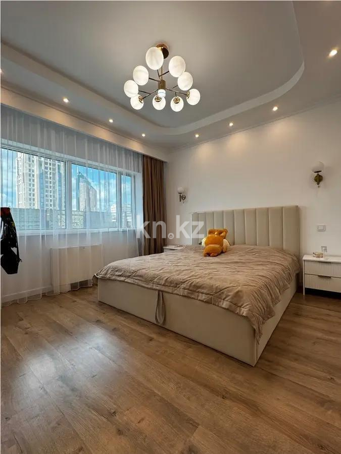 Продажа 2-комнатной квартиры, 100 м², ул. Достык, дом  5/1 в Астане - фото 2