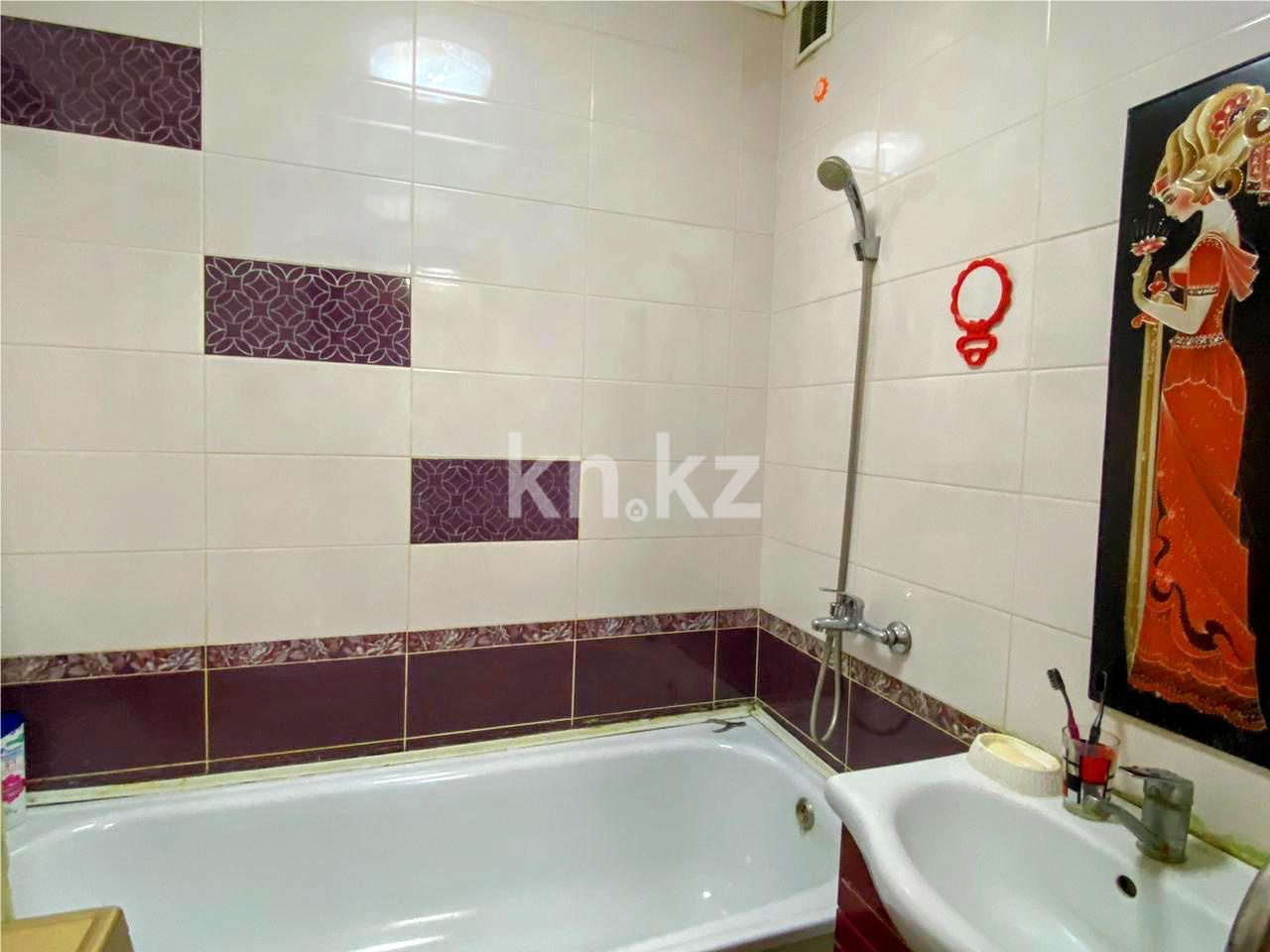 Продажа 3-комнатной квартиры, 62 м², мкр-н Восток-3 в Караганде - фото 5