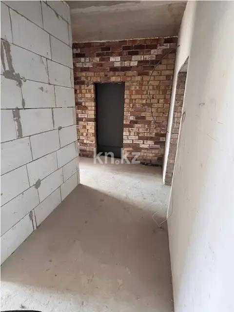 Продажа 2-комнатной квартиры, 74 м², ул. Ашимова, дом  15 в Караганде - фото 4