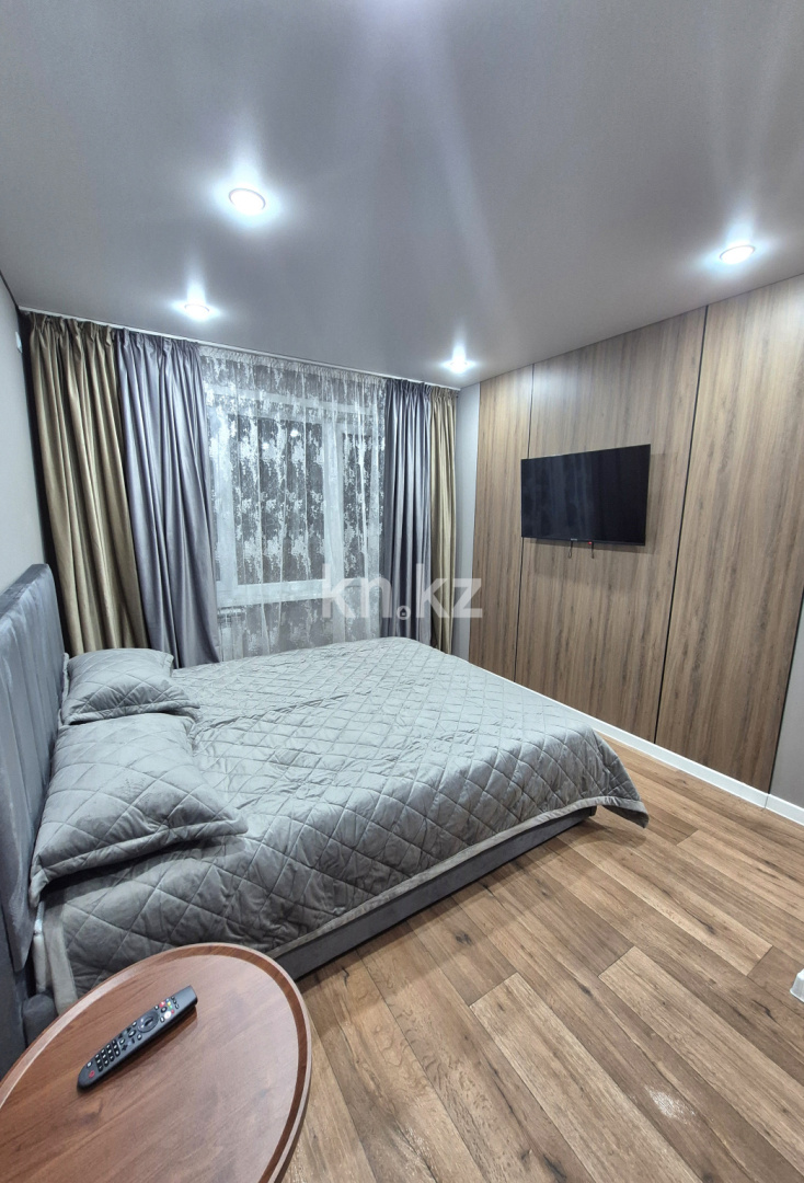 Аренда 1-комнатной квартиры посуточно, 32 м², Победа, дом  93 в Уральске - фото 2