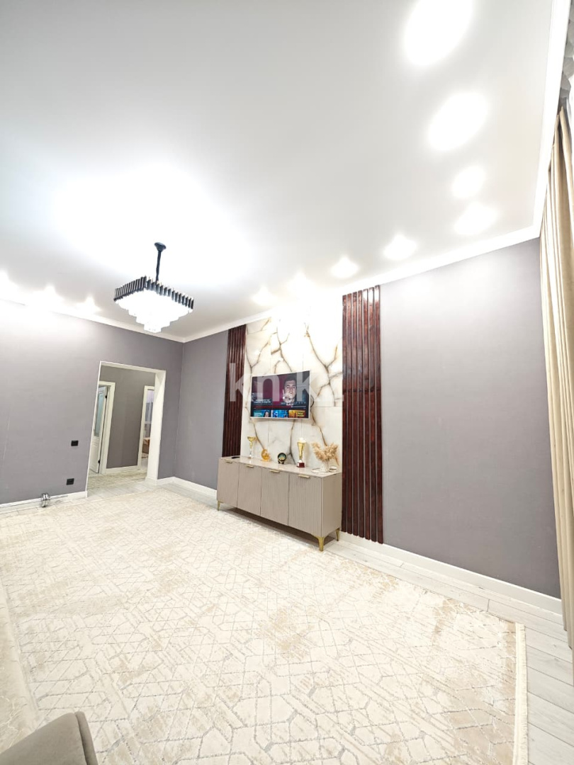 Продажа 3-комнатной квартиры, 82 м², ул. Муканова, дом  43/21 в Караганде