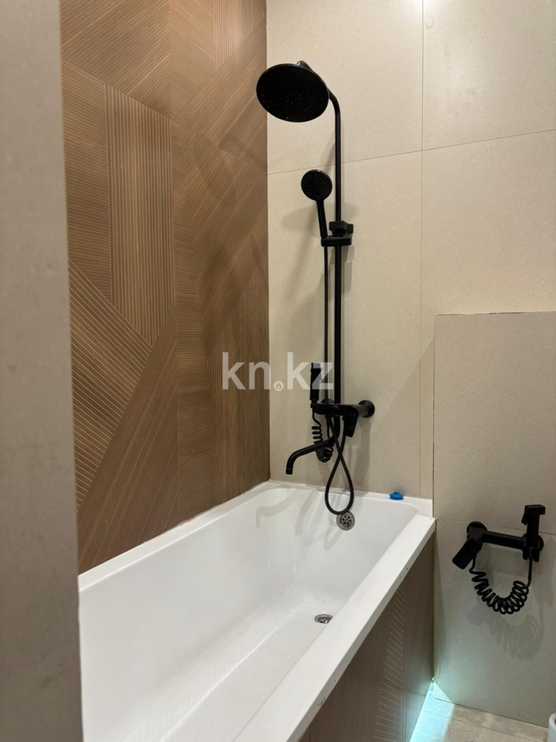Аренда 2-комнатной квартиры посуточно, 42 м² в Алматы - фото 12