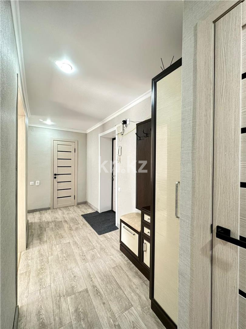 Продажа 3-комнатной квартиры, 61 м², ул. Аманжолова в Караганде - фото 14