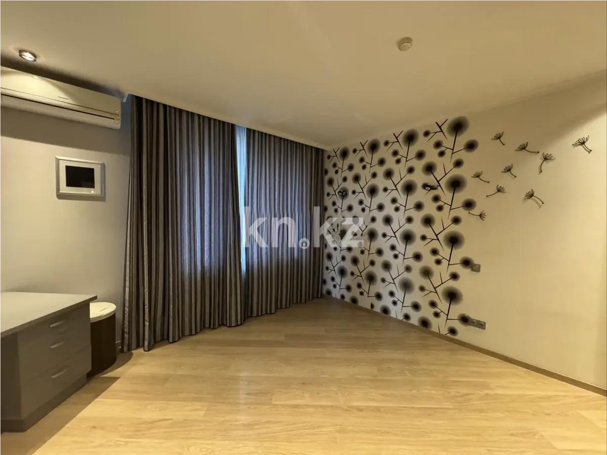 Продажа 4-комнатной квартиры, 135 м² в Алматы - фото 3