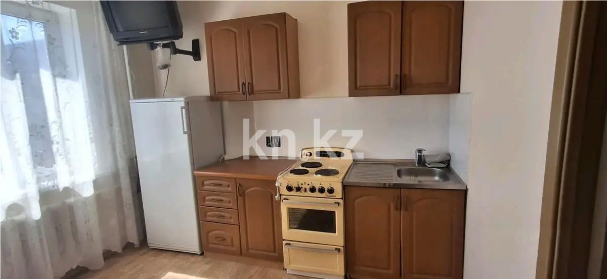 Продажа 1-комнатной квартиры, 40 м², пр. Строителей, дом  7 в Караганде - фото 2