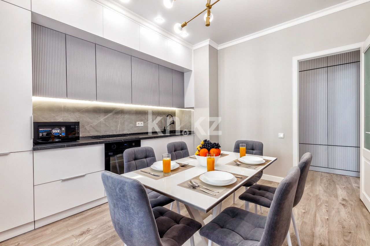 Аренда 2-комнатной квартиры посуточно, 75 м², Мангелик Ел, дом  41 в Астане - фото 6