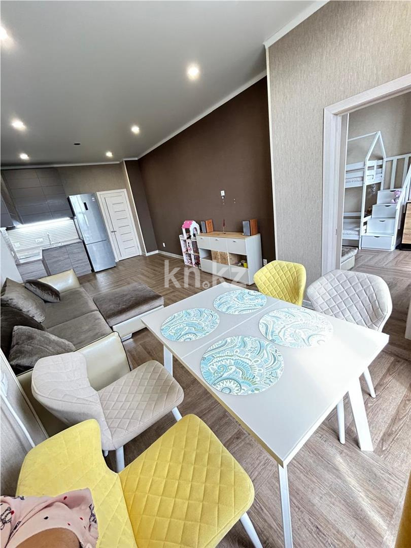 Продажа 2-комнатной квартиры, 65 м², ул. Алиханова, дом  37/4 в Караганде - фото 4