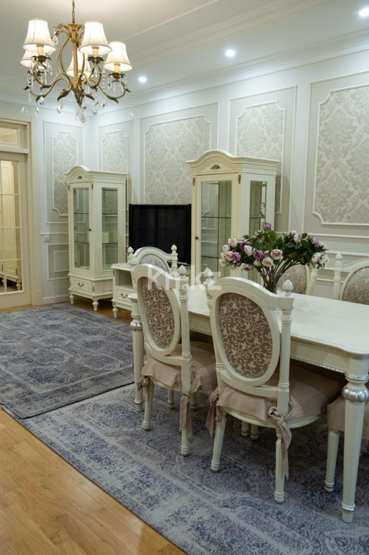 Продажа 3-комнатной квартиры, 106 м² в Караганде