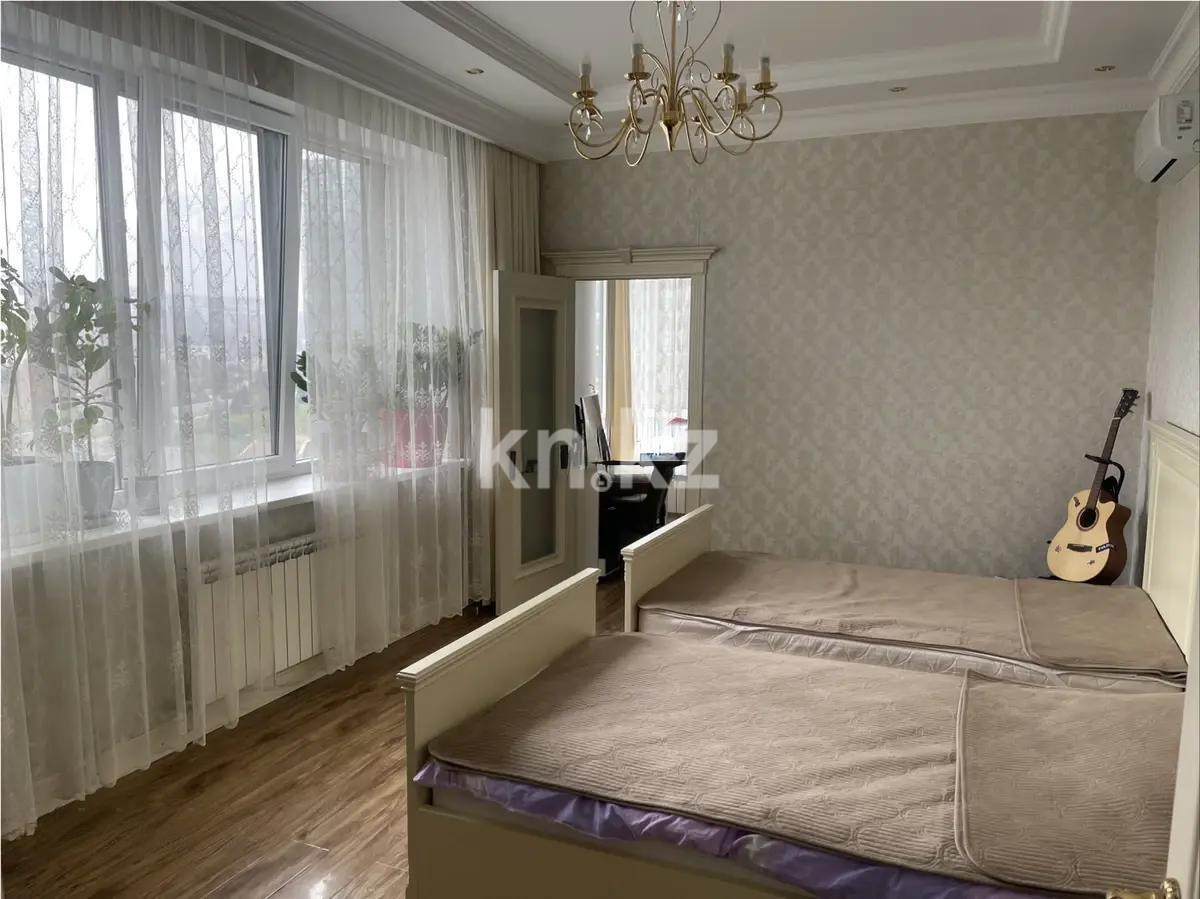 Продажа 4-комнатной квартиры, 134 м², пр. Аль-Фараби, дом  21 в Алматы - фото 2