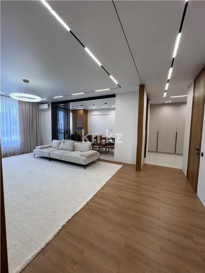 Продажа 4-комнатной квартиры, 145 м², пр. Мангилик Ел, дом  68 в Астане