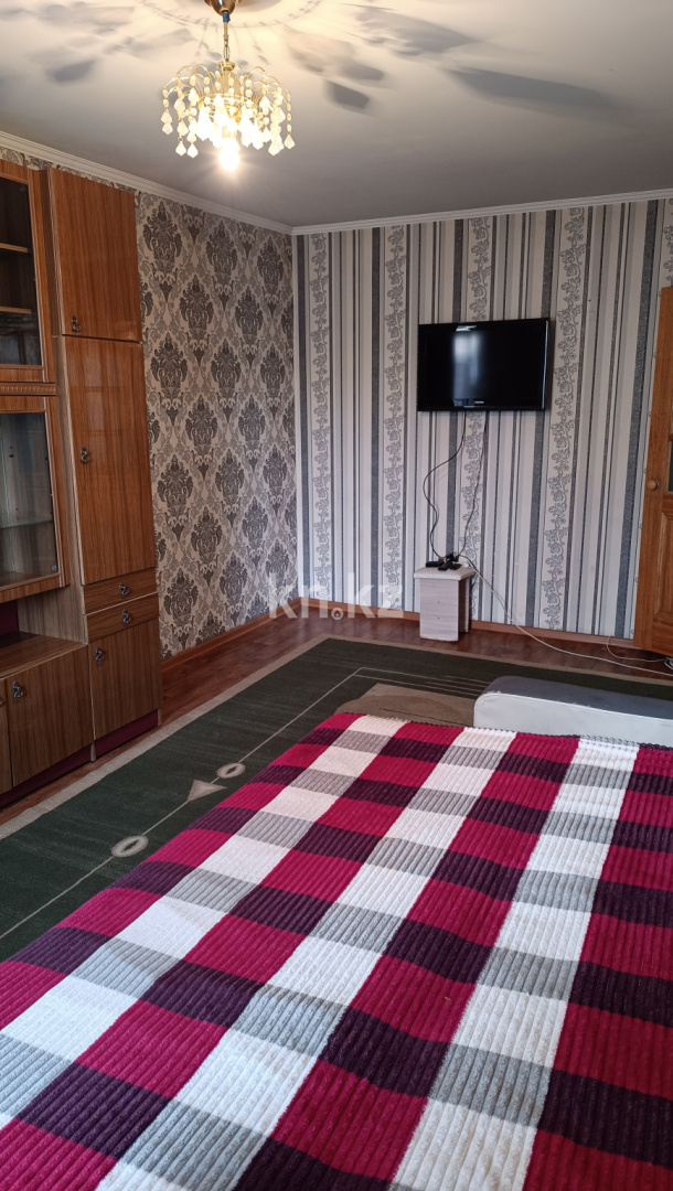 Аренда 1-комнатной квартиры посуточно, 37 м², Айнабулак-3 мкр-н, дом  111 в Алматы - фото 2