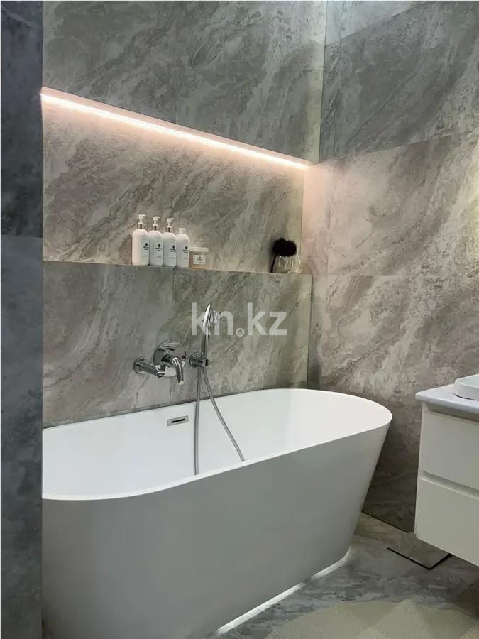 Продажа 4-комнатной квартиры, 91.7 м², ул. Бухар жырау, дом  27 в Астане - фото 7