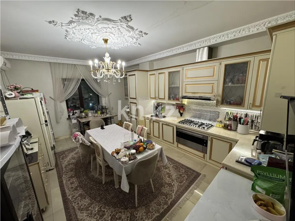 Продажа 4-комнатной квартиры, 210 м² в Астане - фото 4