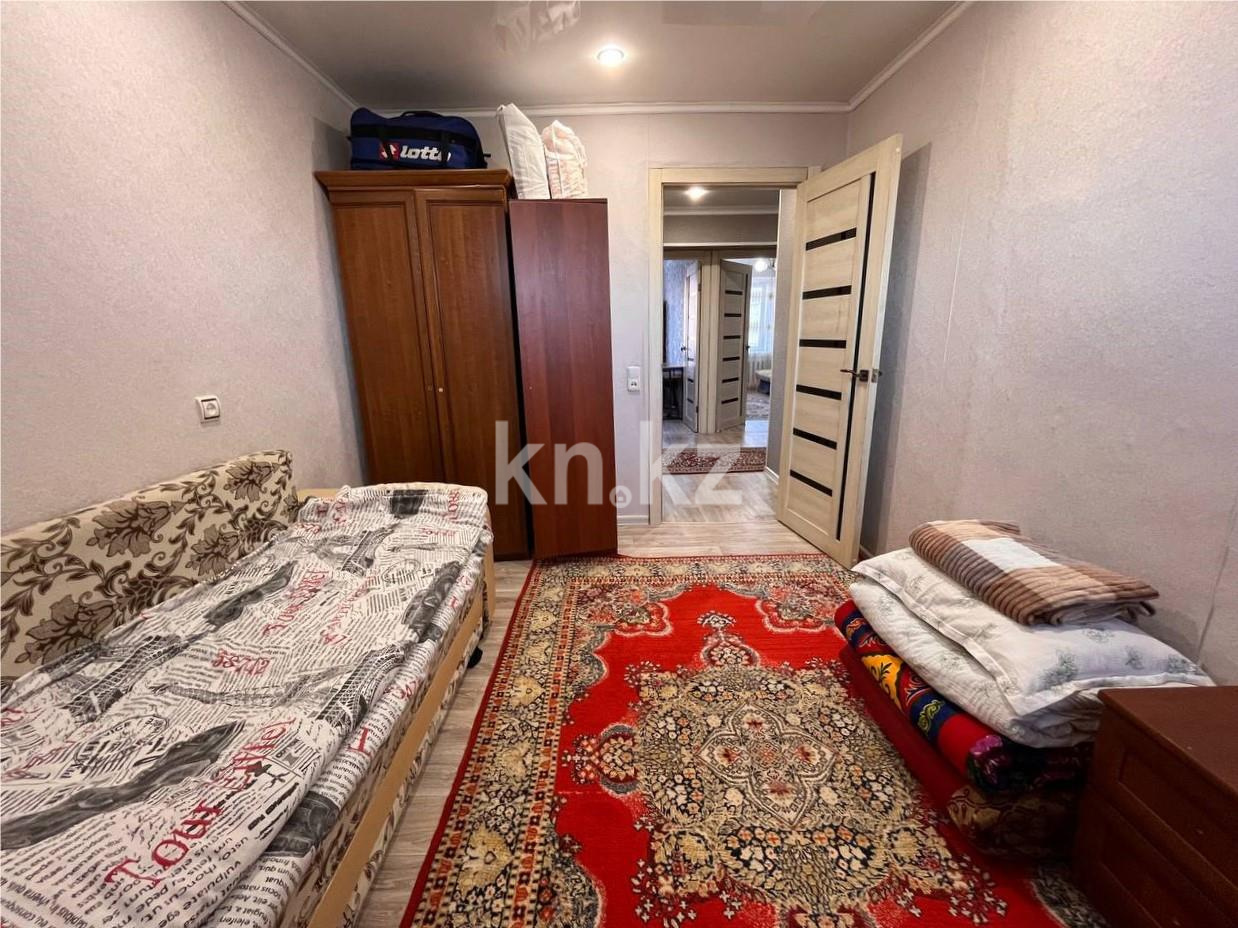 Продажа 4-комнатной квартиры, 75 м², пр. Республики, дом  18 в Караганде - фото 9