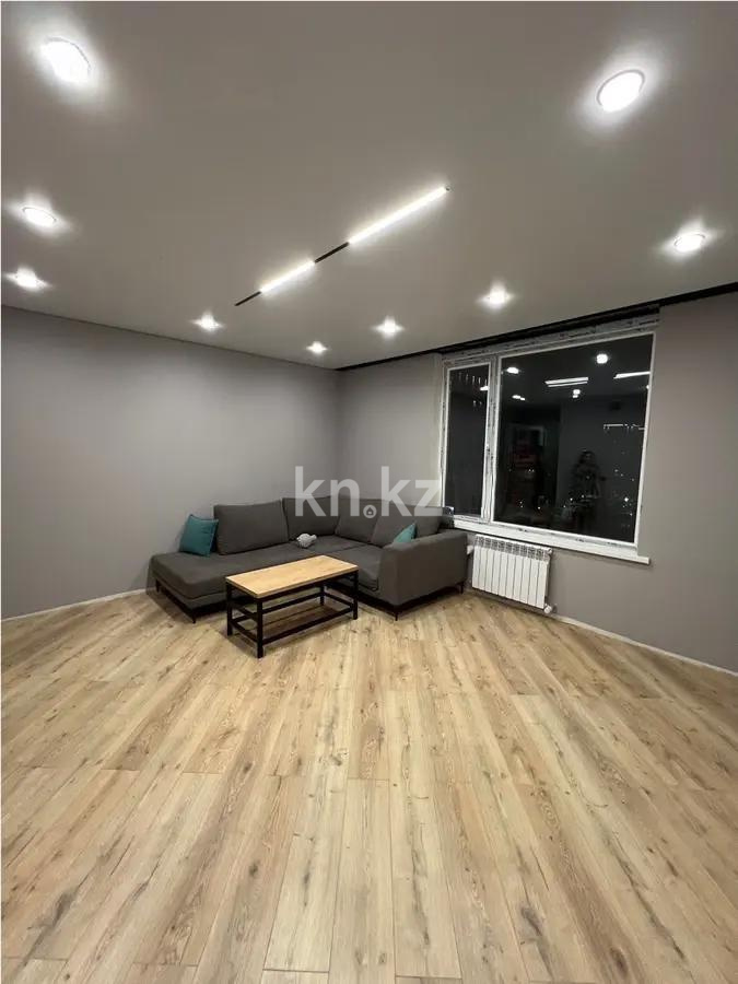 Продажа 3-комнатной квартиры, 70 м², ул. Толе би, дом  28/1 в Астане