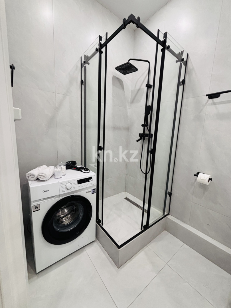 Аренда 3-комнатной квартиры посуточно, 60 м², Сейфуллина, дом  416 - ул. Макатаева в Алматы - фото 11