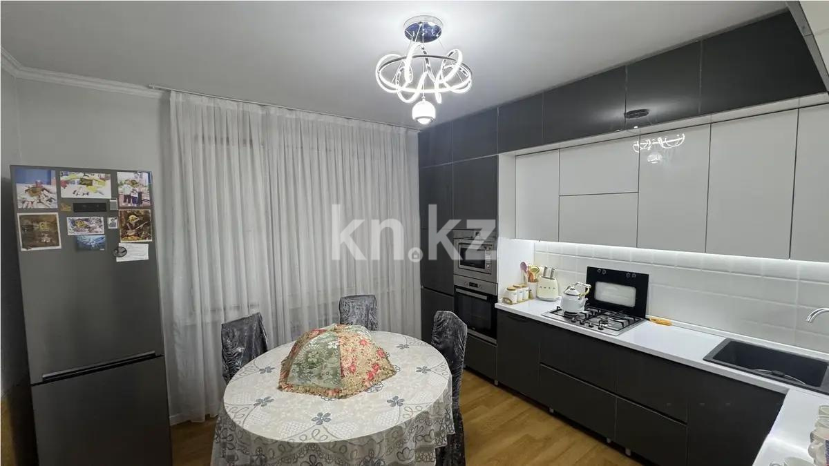 Продажа 3-комнатной квартиры, 108.6 м², мкр-н Аксай-1а, дом  27 в Алматы - фото 4