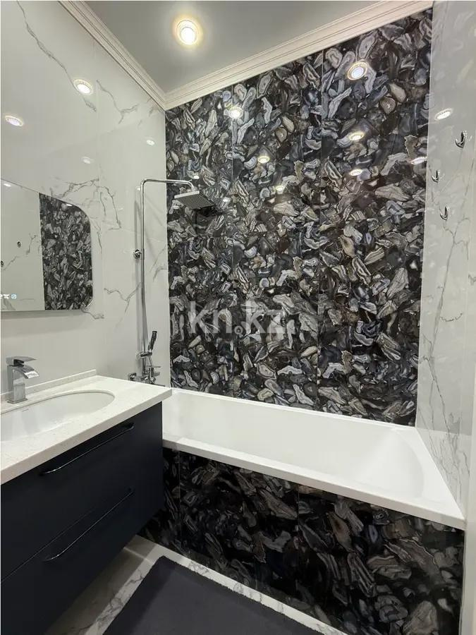 Продажа 3-комнатной квартиры, 79 м², ул. Кумисбекова, дом  4 в Астане - фото 4