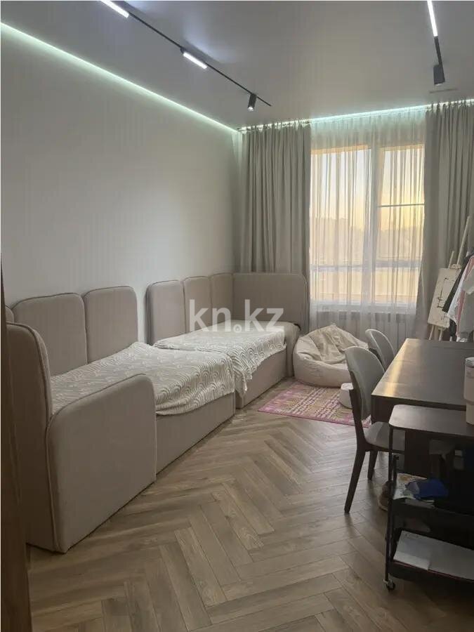 Продажа 3-комнатной квартиры, 102.7 м² в Алматы - фото 3