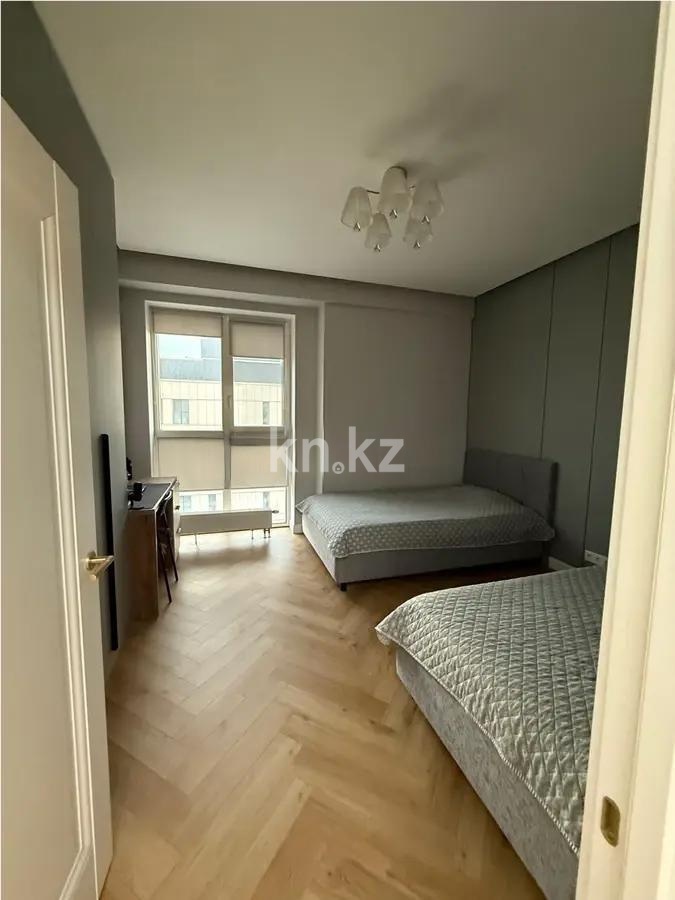 Продажа 4-комнатной квартиры, 126 м², ул. Сыганак, дом  17Е в Астане - фото 2